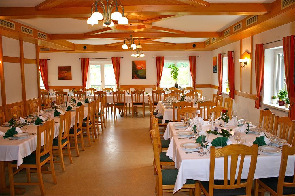 Gasthaus - Gaestehaus Schusterbauer Rein المظهر الخارجي الصورة